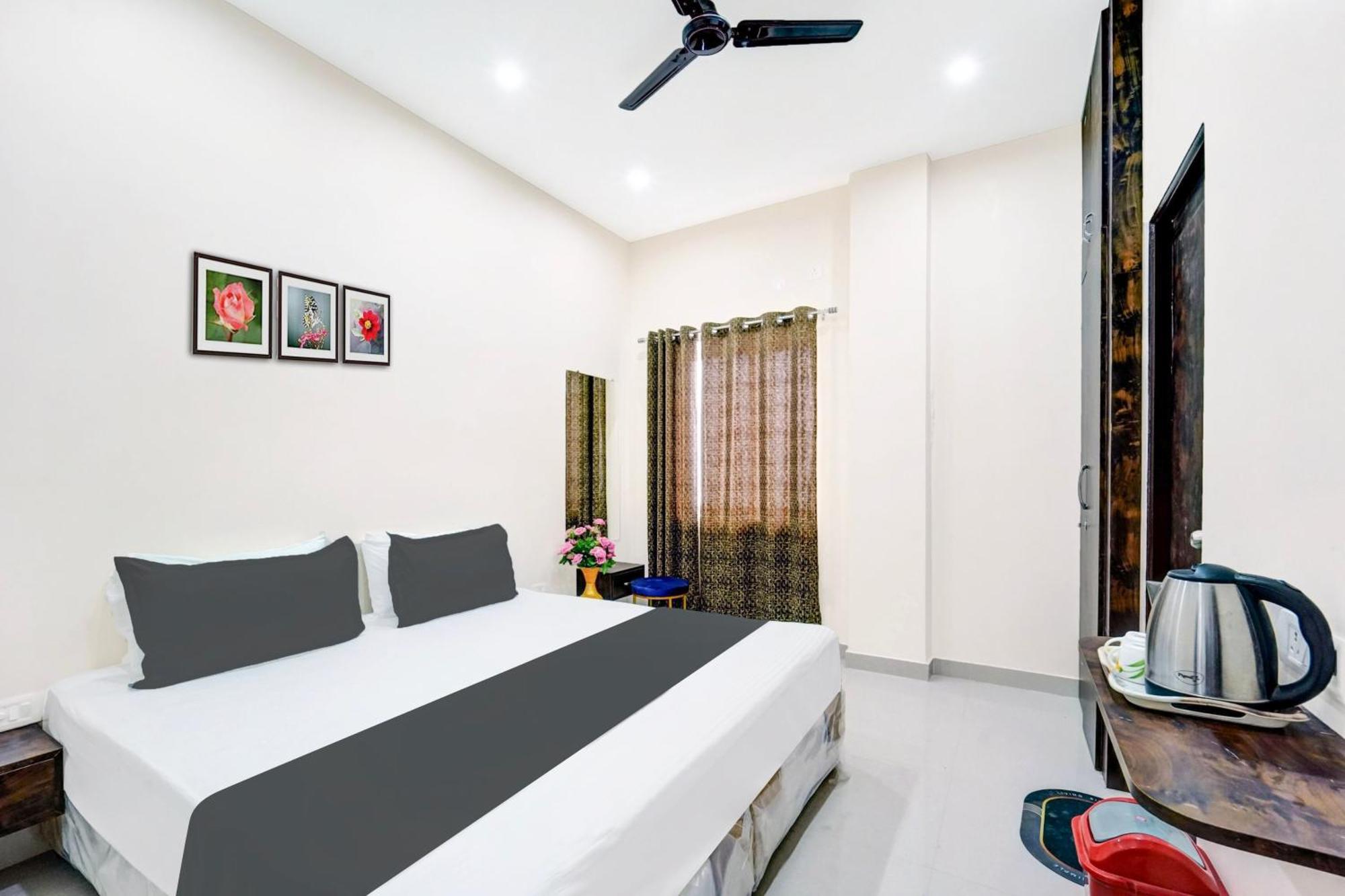 Hotel O The Elegance Resort Danapur Buitenkant foto