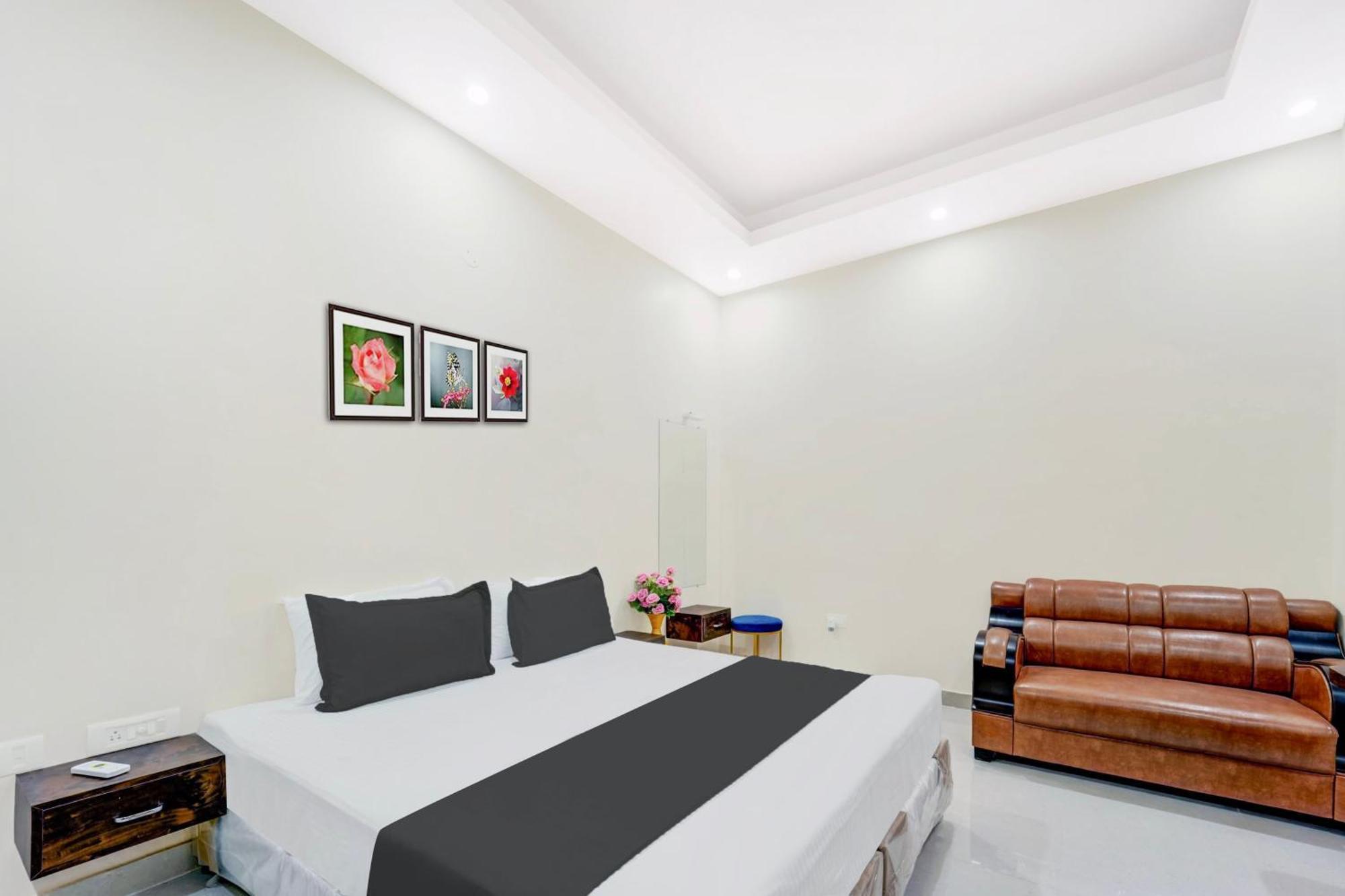 Hotel O The Elegance Resort Danapur Buitenkant foto